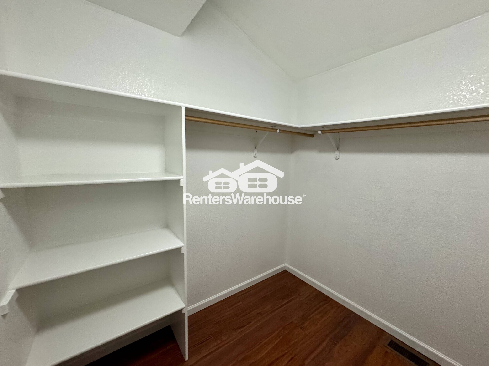 Building Photo - 1280 Van Gordon St