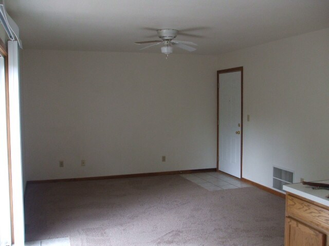 Front Room - 5 N Montague Ave
