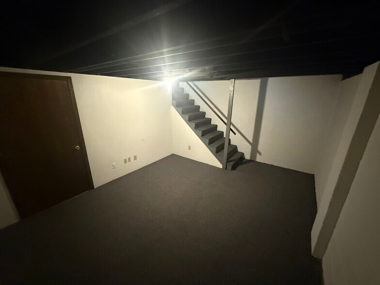 Building Photo - 3193 Cedar Grove Pl S