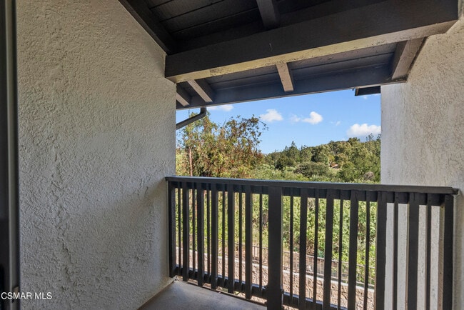 Building Photo - 5580 Spanish Oak Ln
