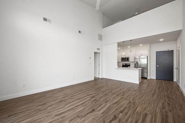 Building Photo - 231 Walton Ave