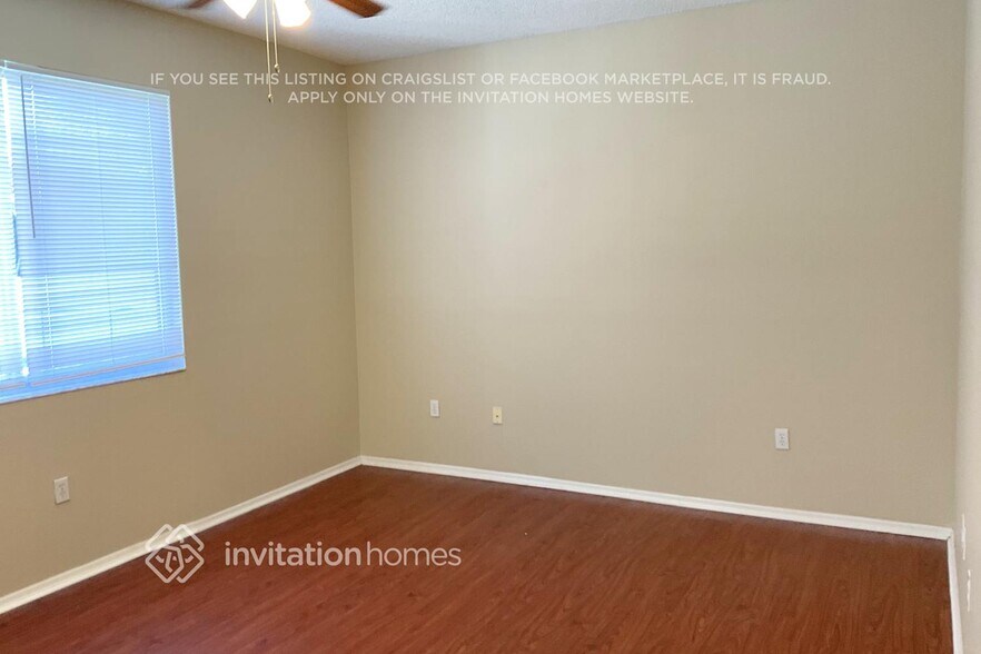 Building Photo - 9106 69th Ave E