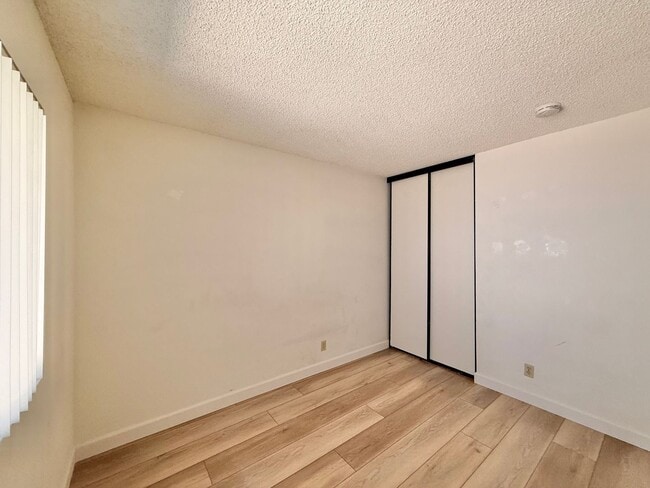 Building Photo - Spacious 2bd/2ba Home Nestled between North Park and Mission Valley
