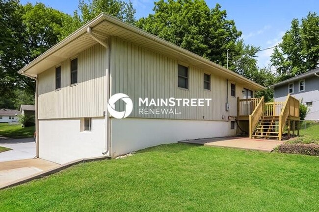 Building Photo - 3 Bedroom Pet-Friendly Home in INDEPENDENC...