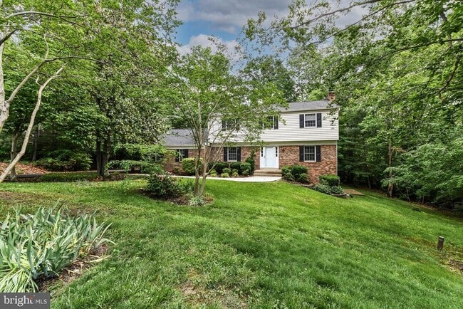Building Photo - 8504 Shadeway Pl