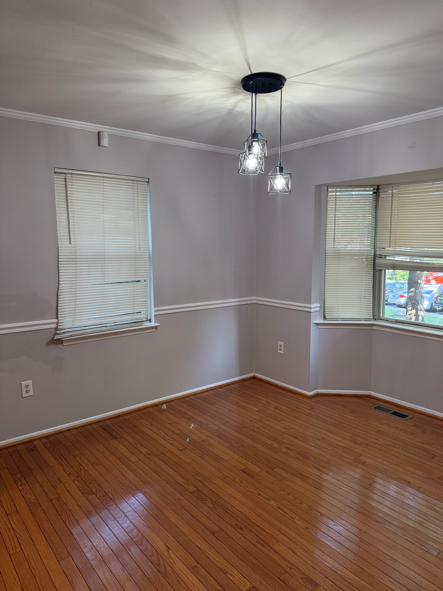 Building Photo - 7028 Palamar Turn