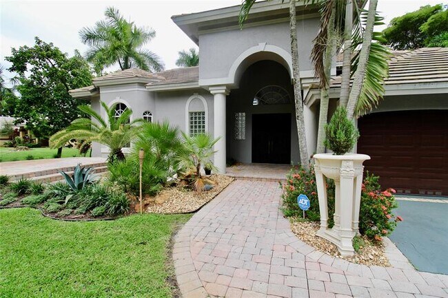 Building Photo - 6502 NW 66th Way