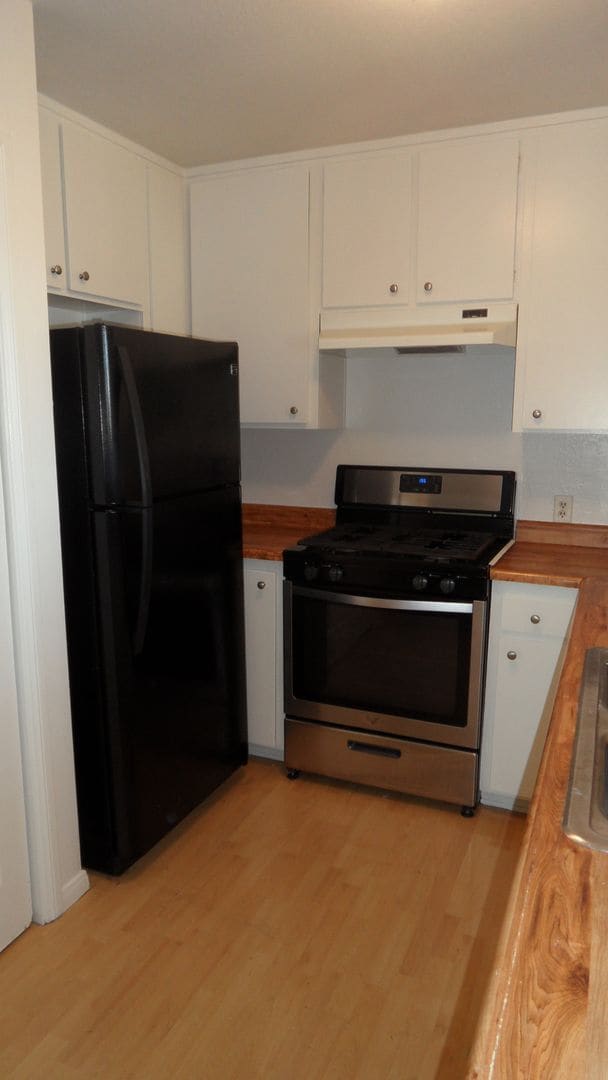 Building Photo - Clark 157-161