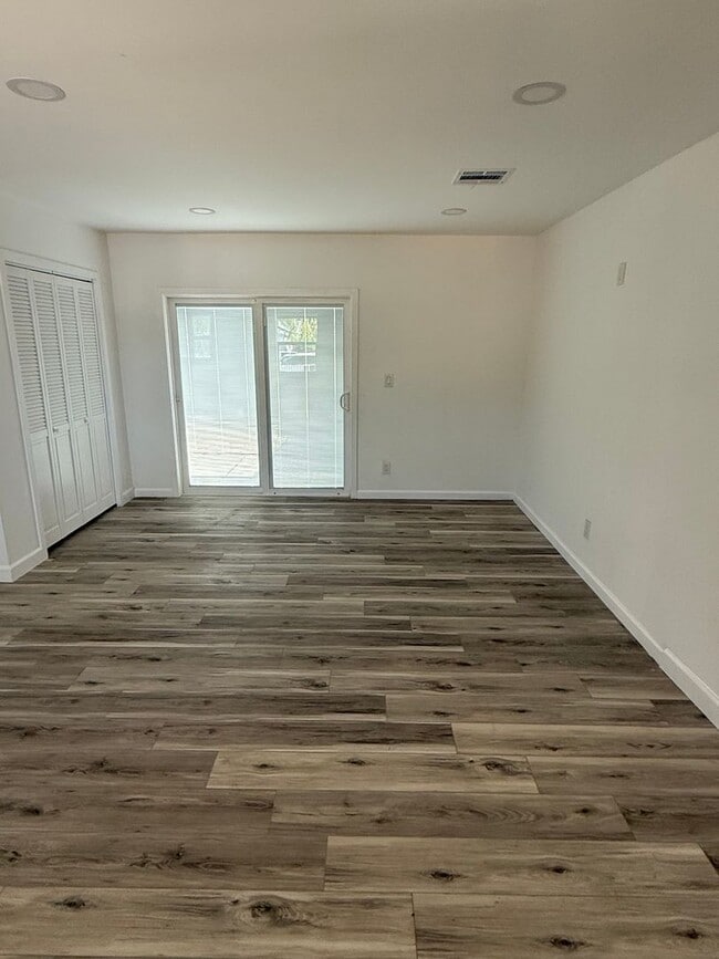 Building Photo - 10214 O'Melveny Ave