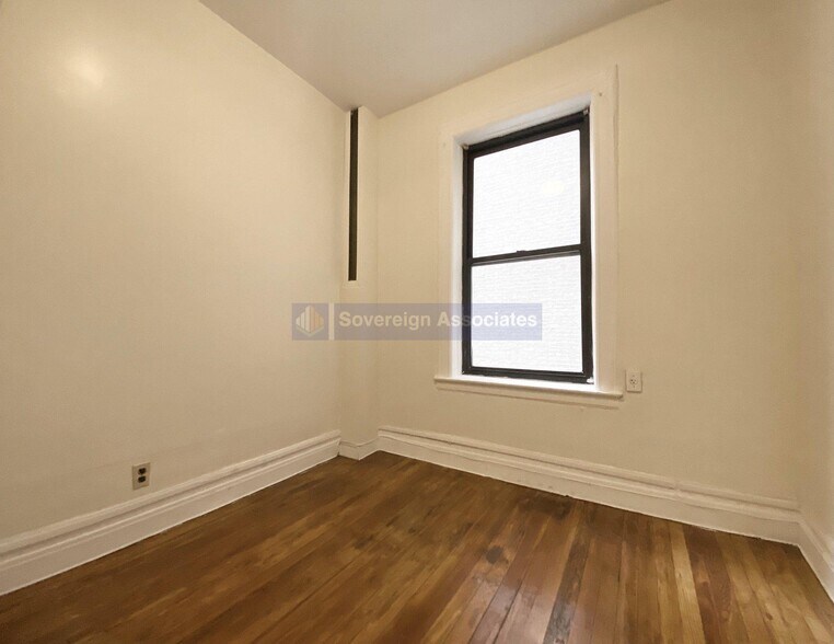 Building Photo - 182 Claremont Ave