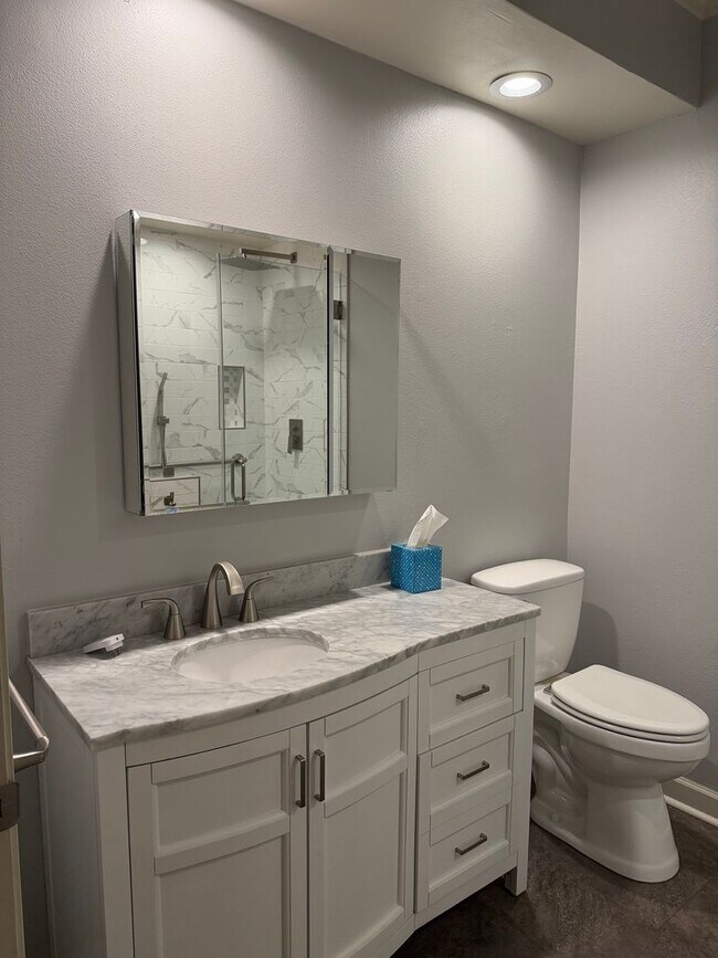 Building Photo - The Preserve at Indigo Run - First Floor with Garage and Screened Porch!