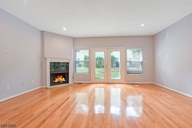 Building Photo - 8708 Brittany Dr