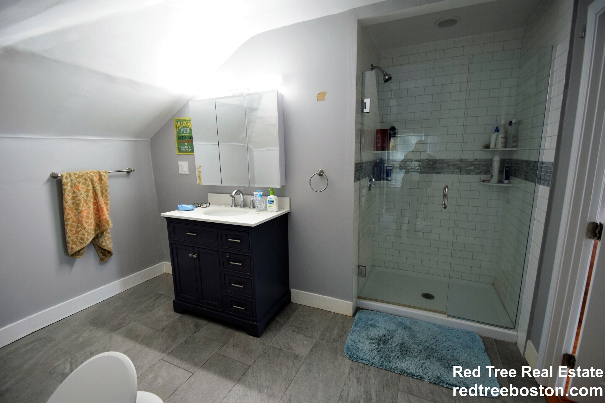 Building Photo - 235 Chestnut Hill Ave