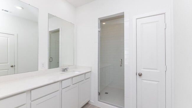 Building Photo - 2206 Diagonal Ln