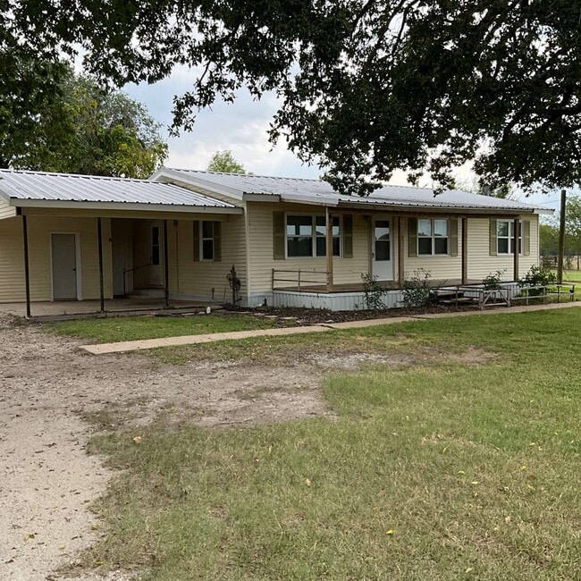 Primary Photo - 1154 FM 1395