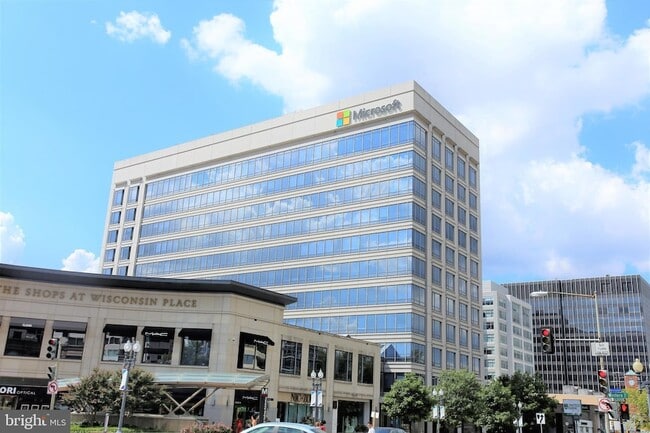 Building Photo - 4601 N Park Ave