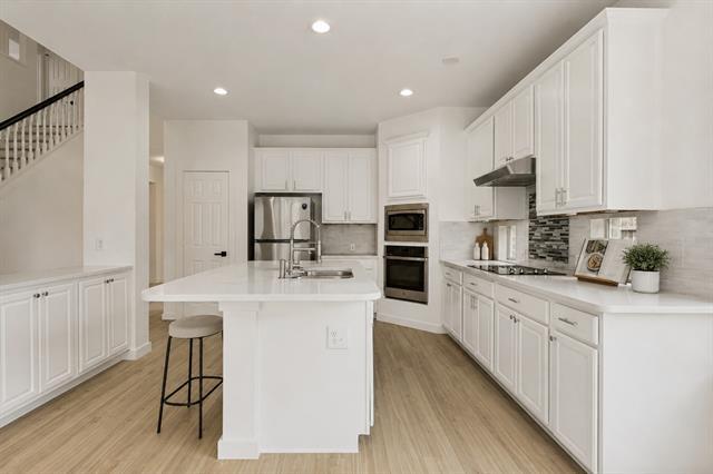 Building Photo - 11160 Silver Horn Dr
