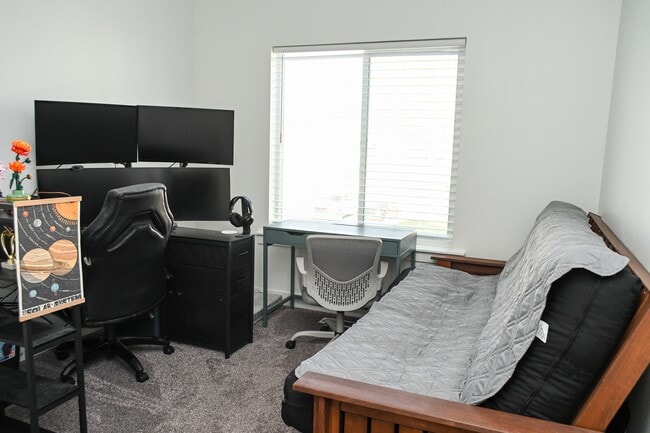 Building Photo - 451 S 1440 E