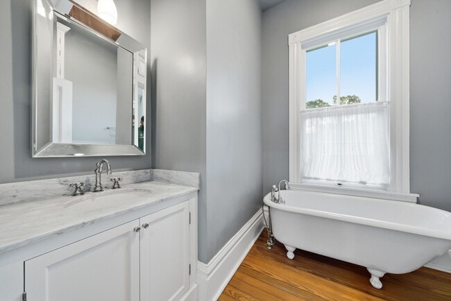 Building Photo - 1818 Decatur St