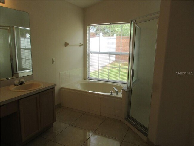 Building Photo - 2057 Shannon Lakes Blvd