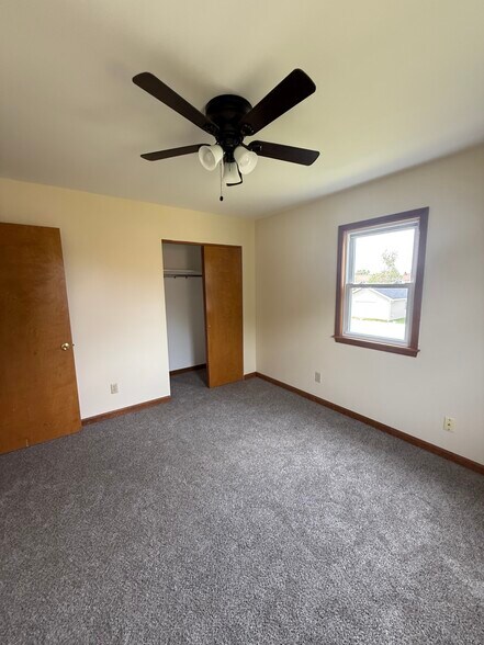 Building Photo - 54 Knowlton Ave