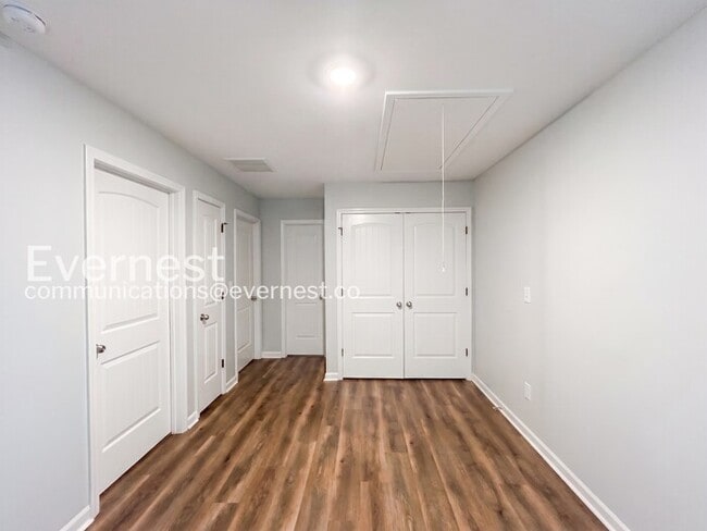 Building Photo - Modern 3-Bedroom Home in a Walkable, Bike-Friendly Community / Pet Friendly