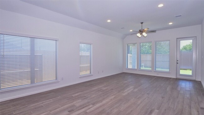 Building Photo - 5311 Birch Shadow Dr