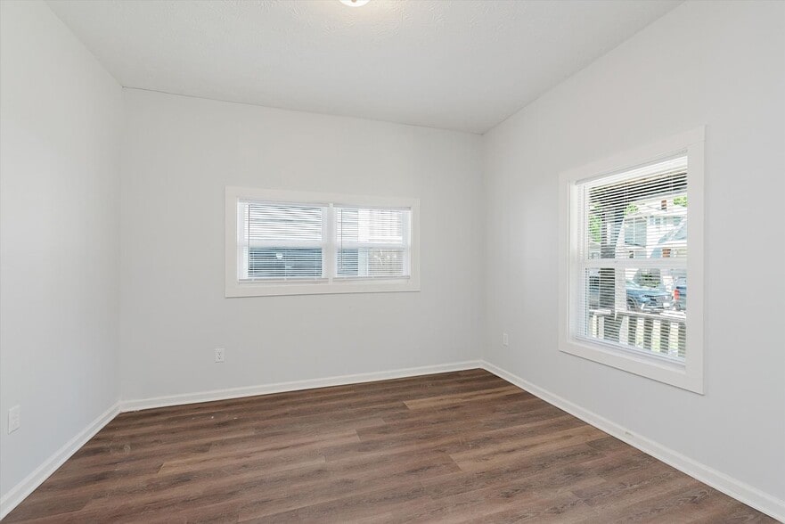 Building Photo - Completely renovated 2BR/1BA single family home minutes from Downtown Indy!