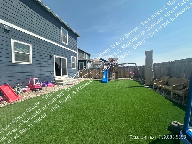 Building Photo - 10225 Castor Dr