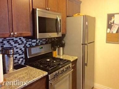 Building Photo - 2 br, 2 bath Condo - 404 Stratford place