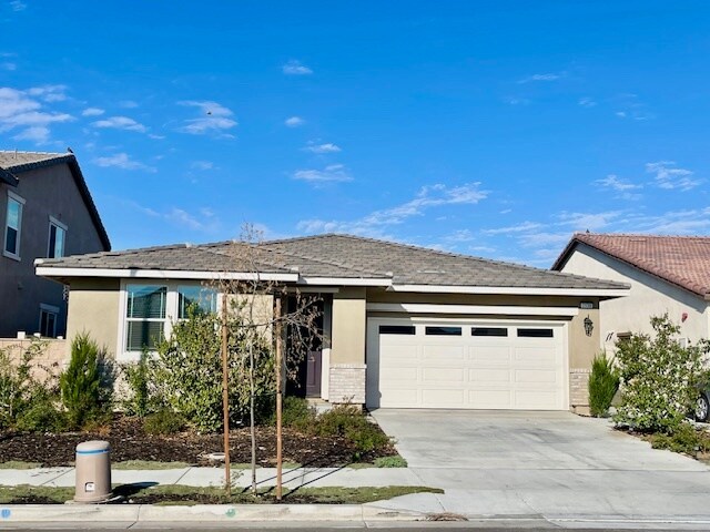 Primary Photo - 2538 Wild Rose St