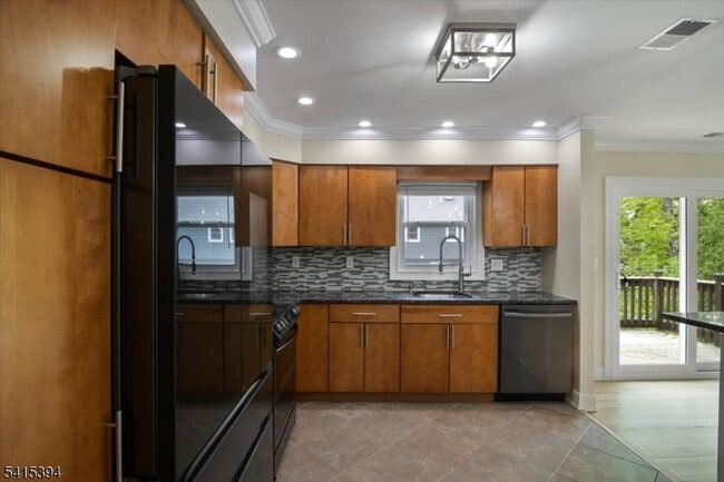 Building Photo - 46 Fordham Trail
