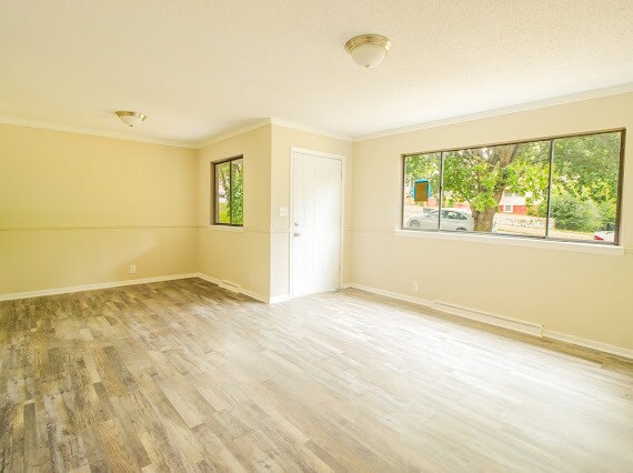 Building Photo - 1616 28th Street Ensley