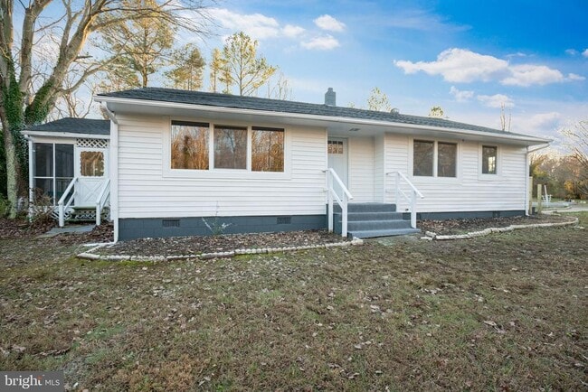 Building Photo - 49415 Holland Manor Dr