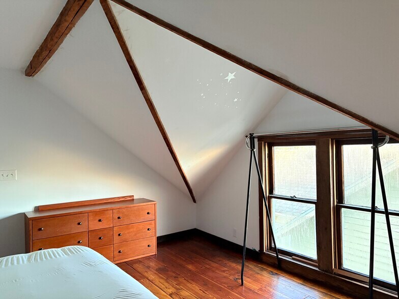 Building Photo - 920 Lafayette Ave