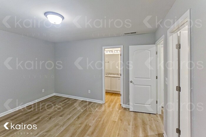 Building Photo - 236 Fox Chase Wy