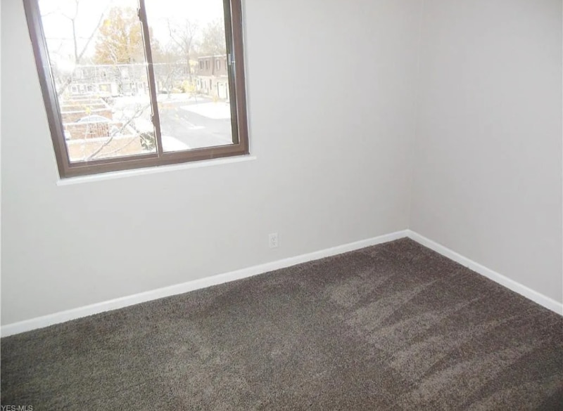 Building Photo - 1651 Mentor Ave