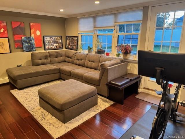 Building Photo - 58 Pickwick Dr E