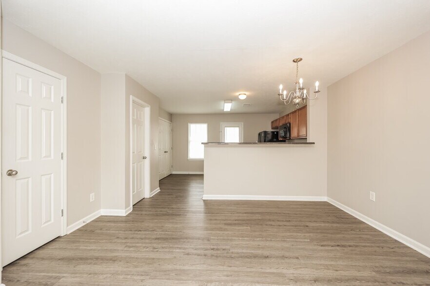 Building Photo - 8023 Logan Dr