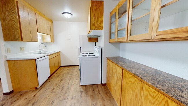 Building Photo - 3050 Old Hwy 8