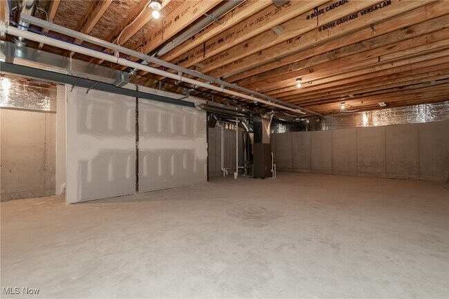 Building Photo - 2265 E 97th St