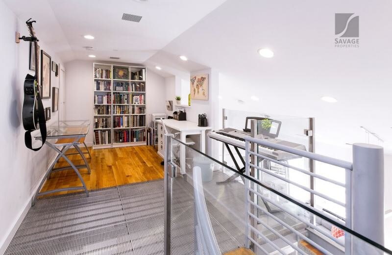 Building Photo - 1607 Tremont St