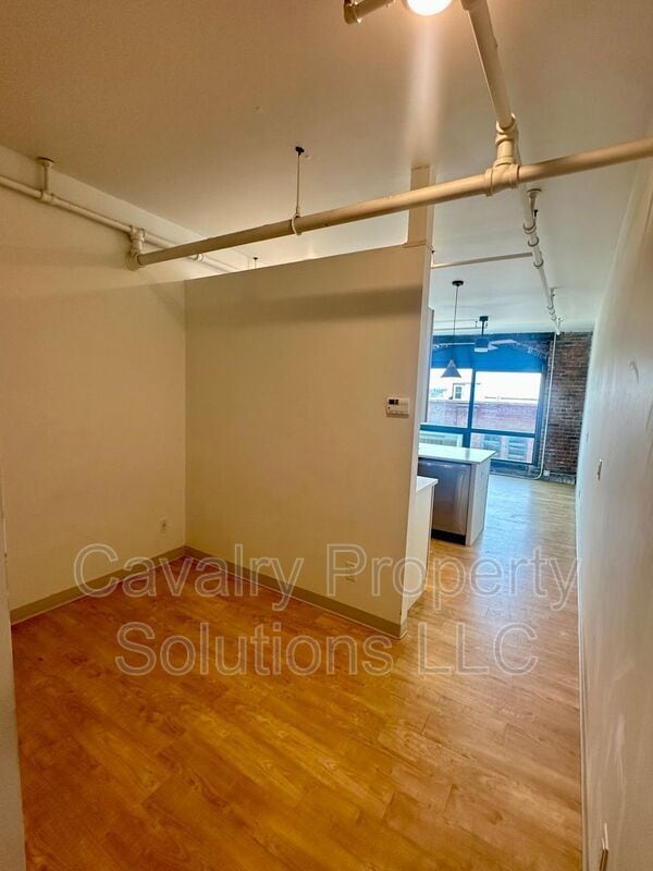 Building Photo - 1831 W Michigan St