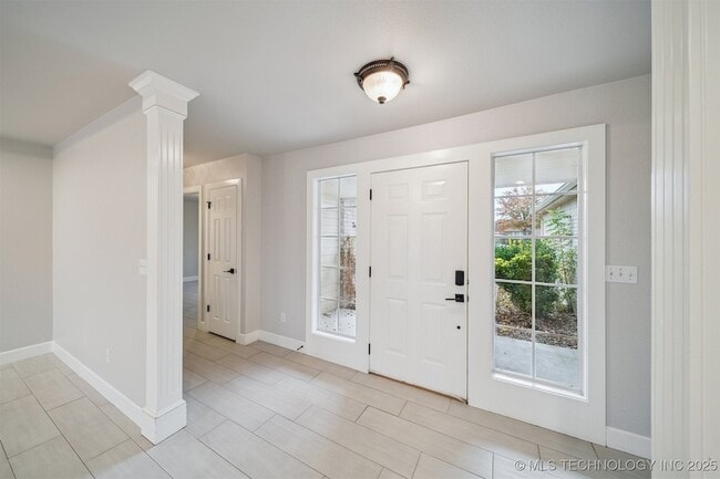 Building Photo - 7922 N 125th E Ave