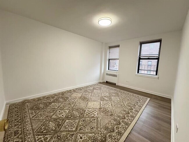 Building Photo - 144-50 38th Ave