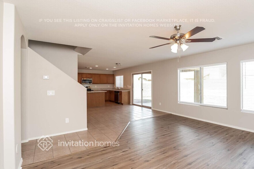 Building Photo - 676 E Maddison St