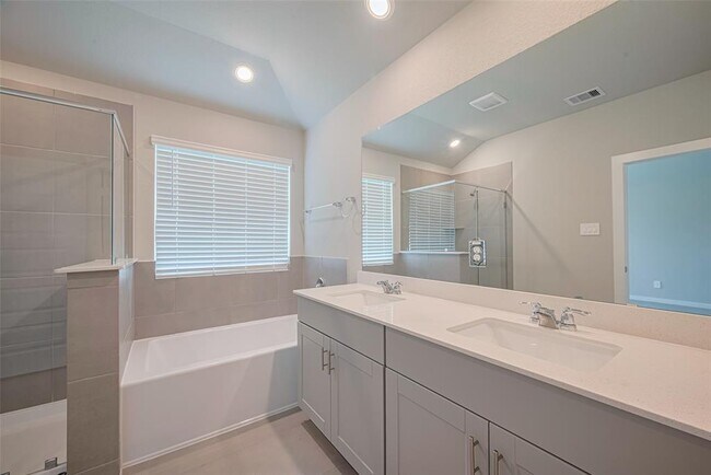 Building Photo - 6306 Brahman Ct