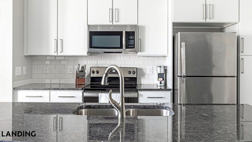 Building Photo - 729 Junction Dr