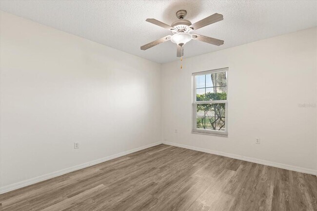 Building Photo - 410 Central Mariners Dr