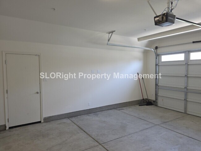 Building Photo - AVAILABLE NOW - 3 Bed/2.5 Bath Home located in Templeton Ranch